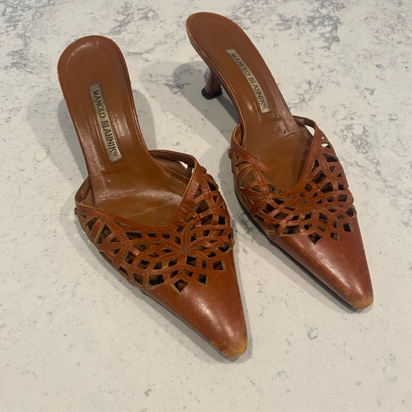 Manolo Blahnik heels - Picture 2 of 4